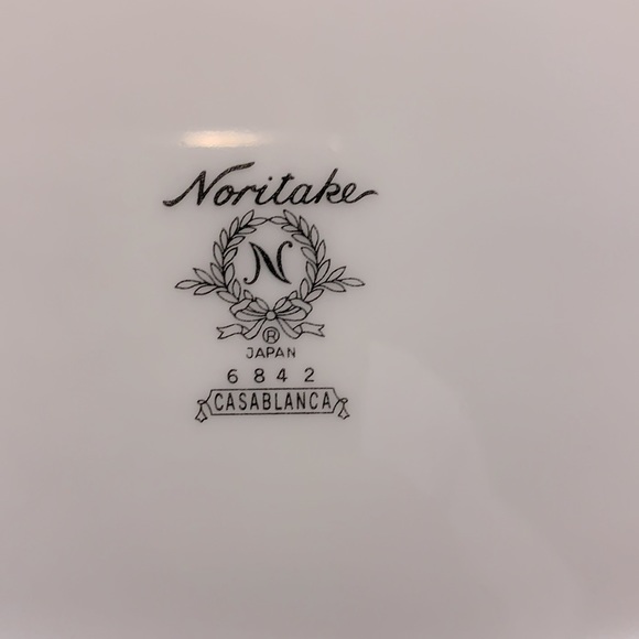 Noritake Casablanca Oval Serving Dish - Picture 4 of 6